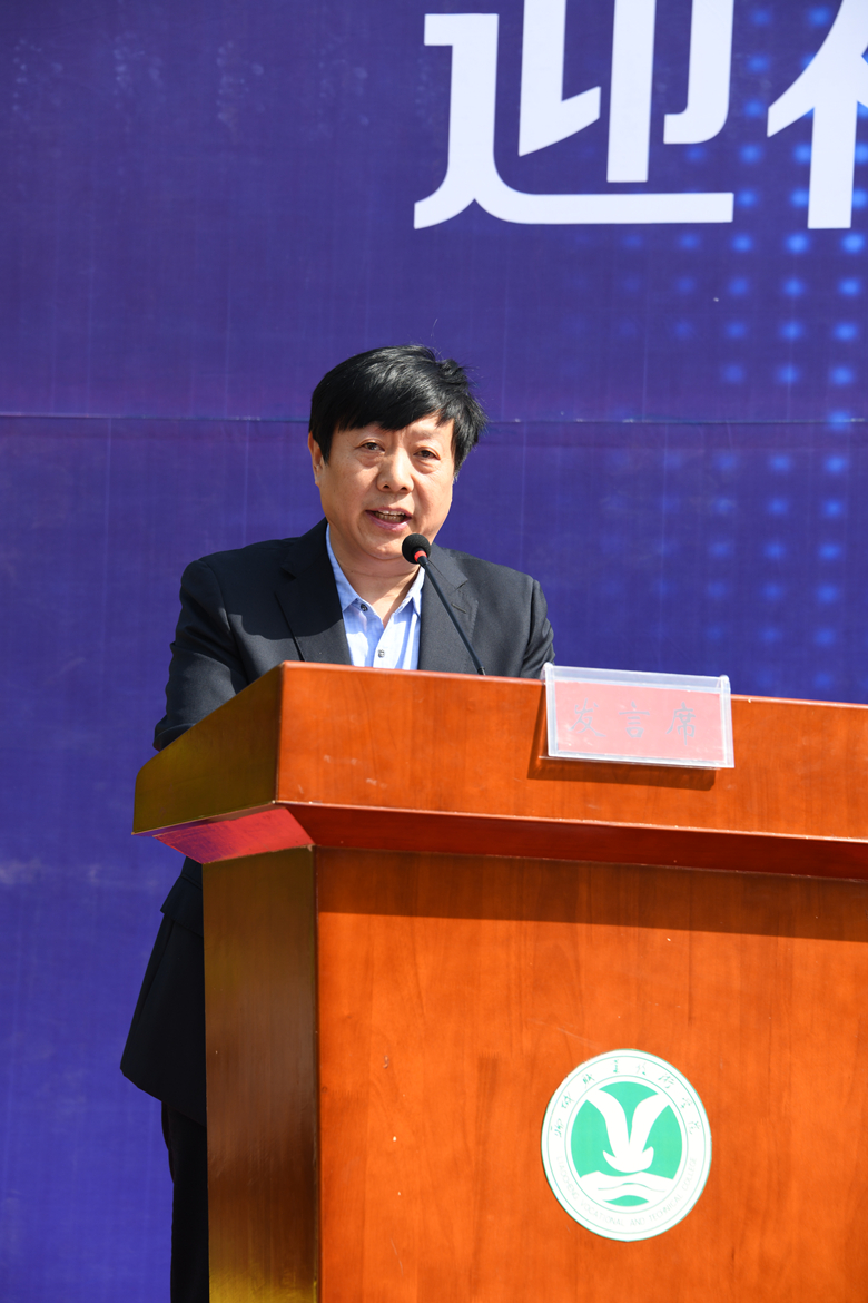 7.聊城市技师学院副院长王化中发言.JPG